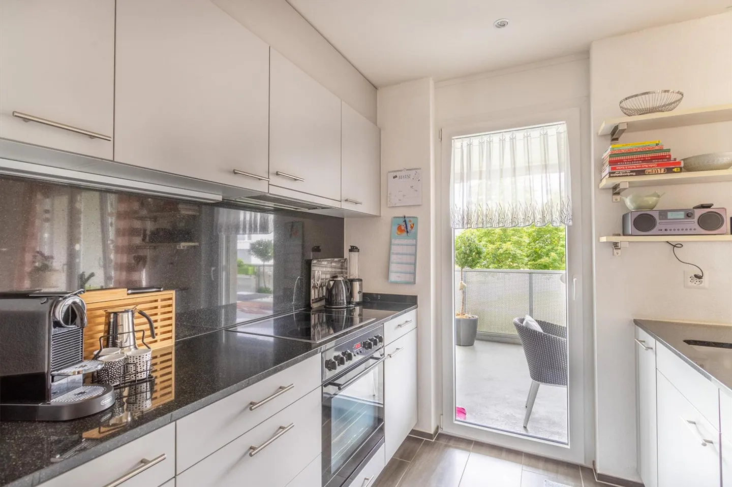 Appartamento moderno in una posizione idilliaca e tranquilla - Foto 2 di 9