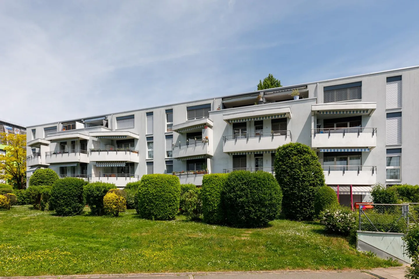 3.5 Room Apartment - Photo 2 of 5