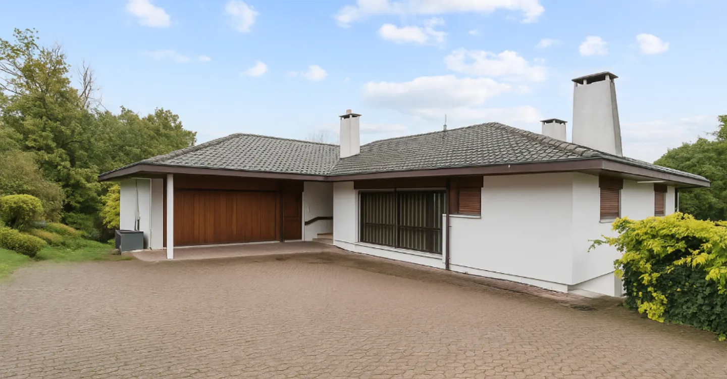 11-Zimmer-Haus - Foto 2 von 10
