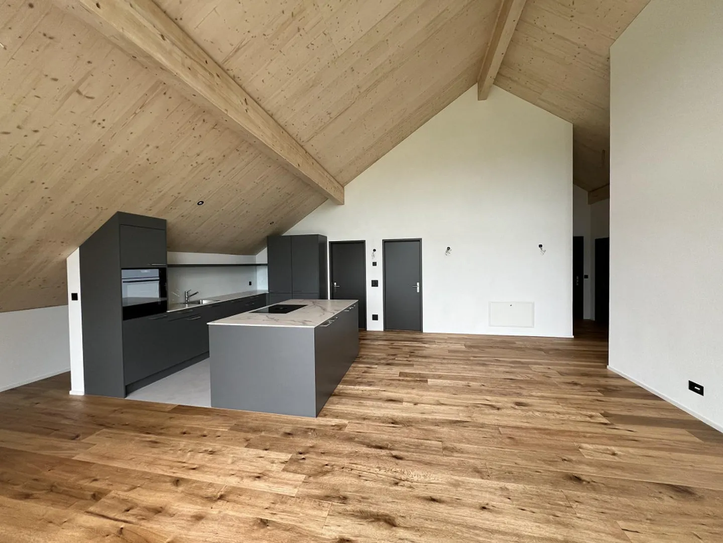 4.5 Room New Apartment - Photo 15 of 18