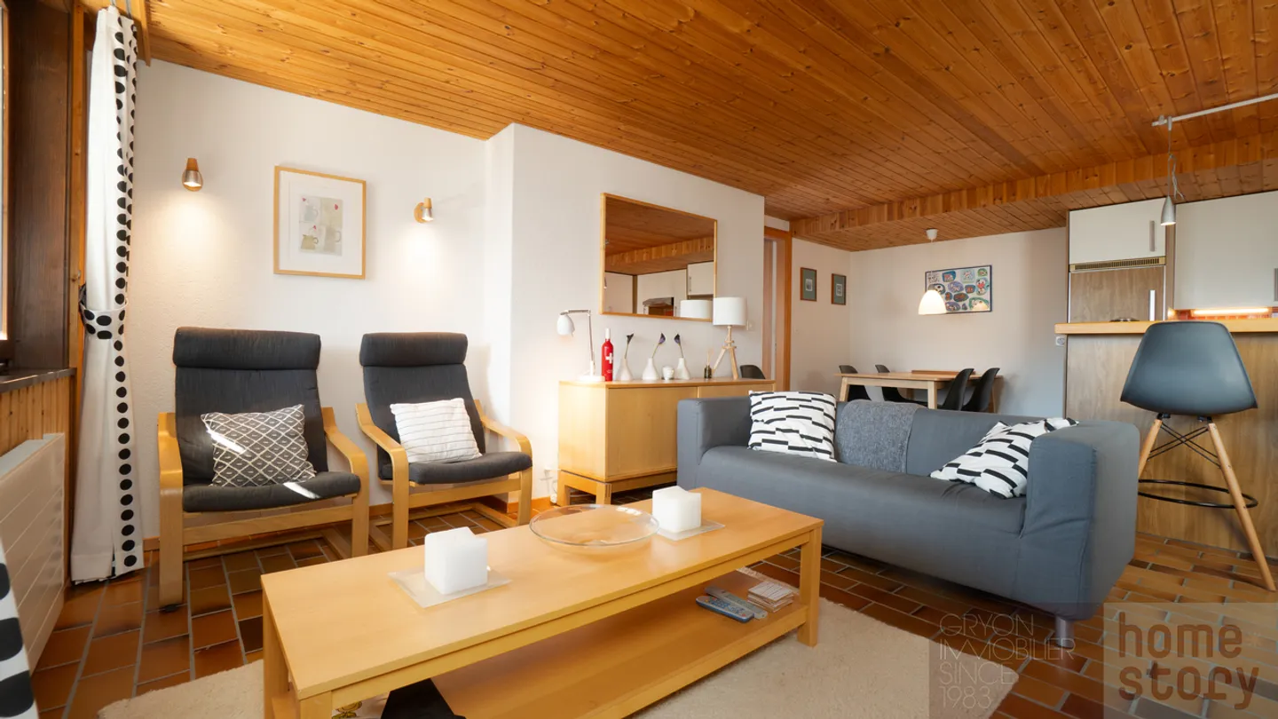 3.5-room apartment with panoramic view, terrace and access to slopes - Photo 1 of 12