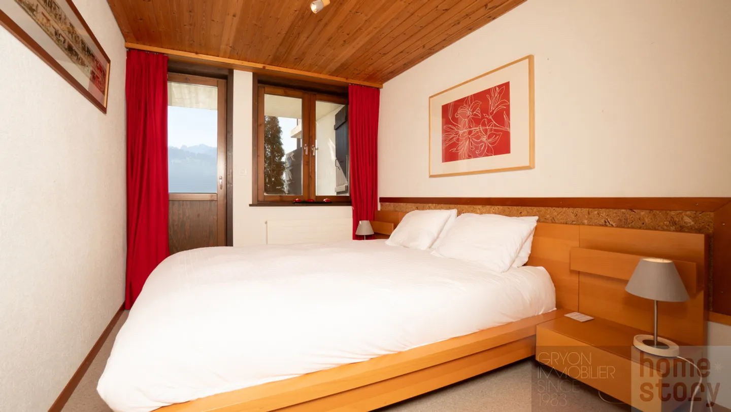 3.5-room apartment with panoramic view, terrace and access to slopes - Photo 6 of 12