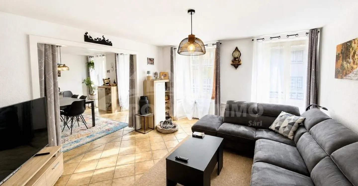 Charming Apartment with Spacious Panoramic Terrace - Photo 3 of 10