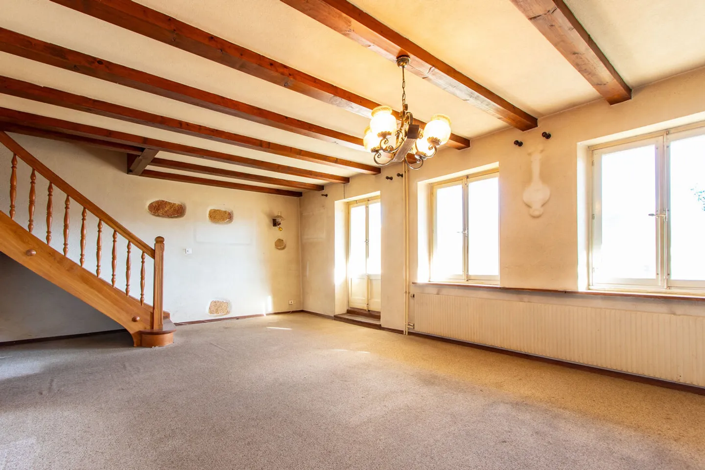 Appartement duplex 4.5 pièces avec cave à vin
La tradition rencontre le potentiel - Photo 6 sur 15