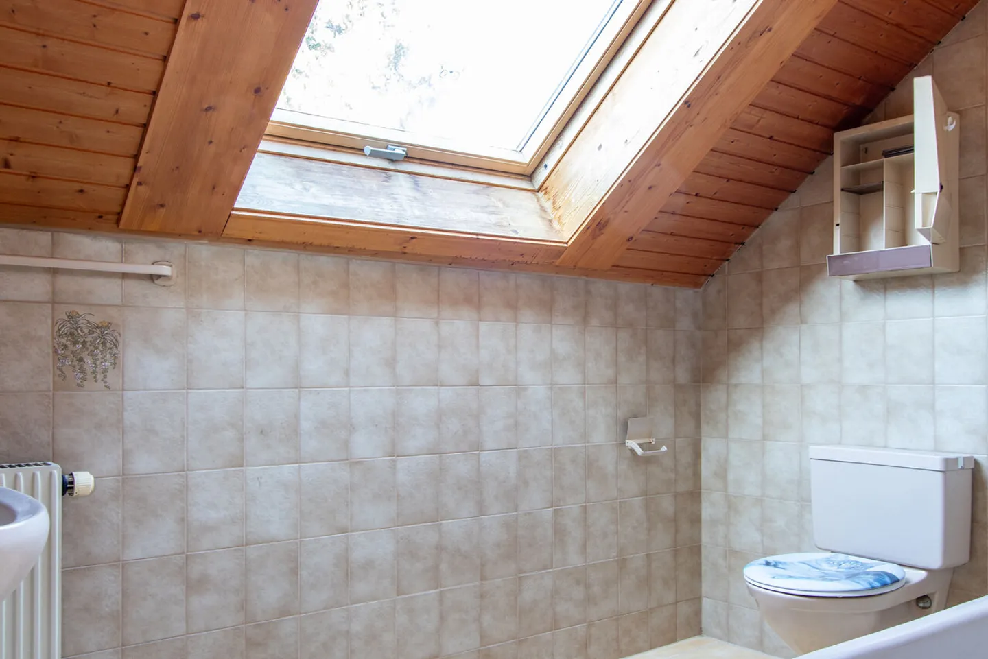 Appartement duplex 4.5 pièces avec cave à vin
La tradition rencontre le potentiel - Photo 13 sur 15