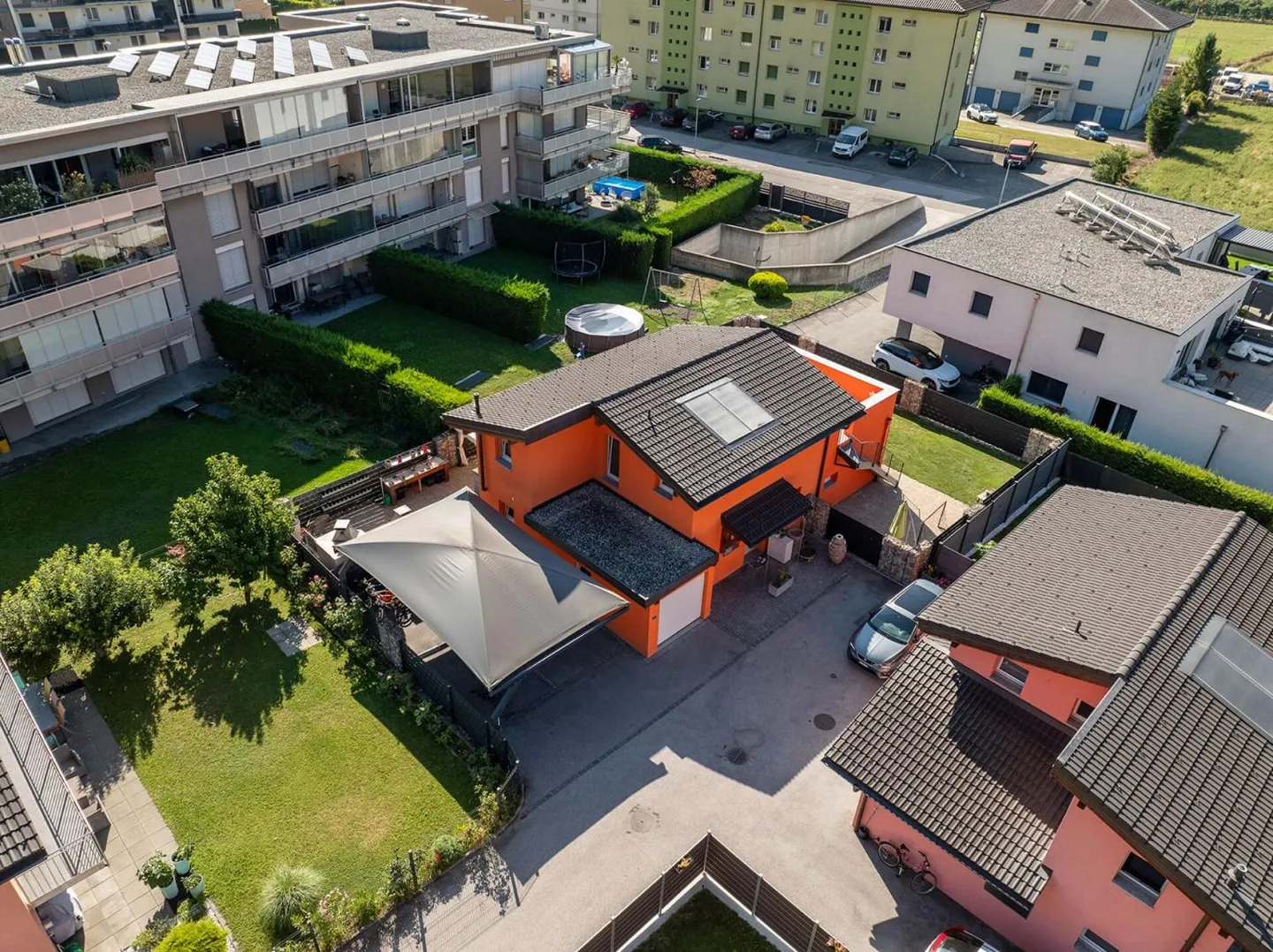 Incantevole villa di 4,5 stanze di 130 m2 a Vétroz su un lotto di 463 m2 - Foto 2 di 13