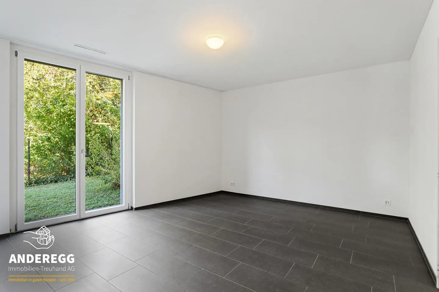 Appartamento giardino 3,5 locali con molta privacy, grande area giardino ... - Foto 7 di 13