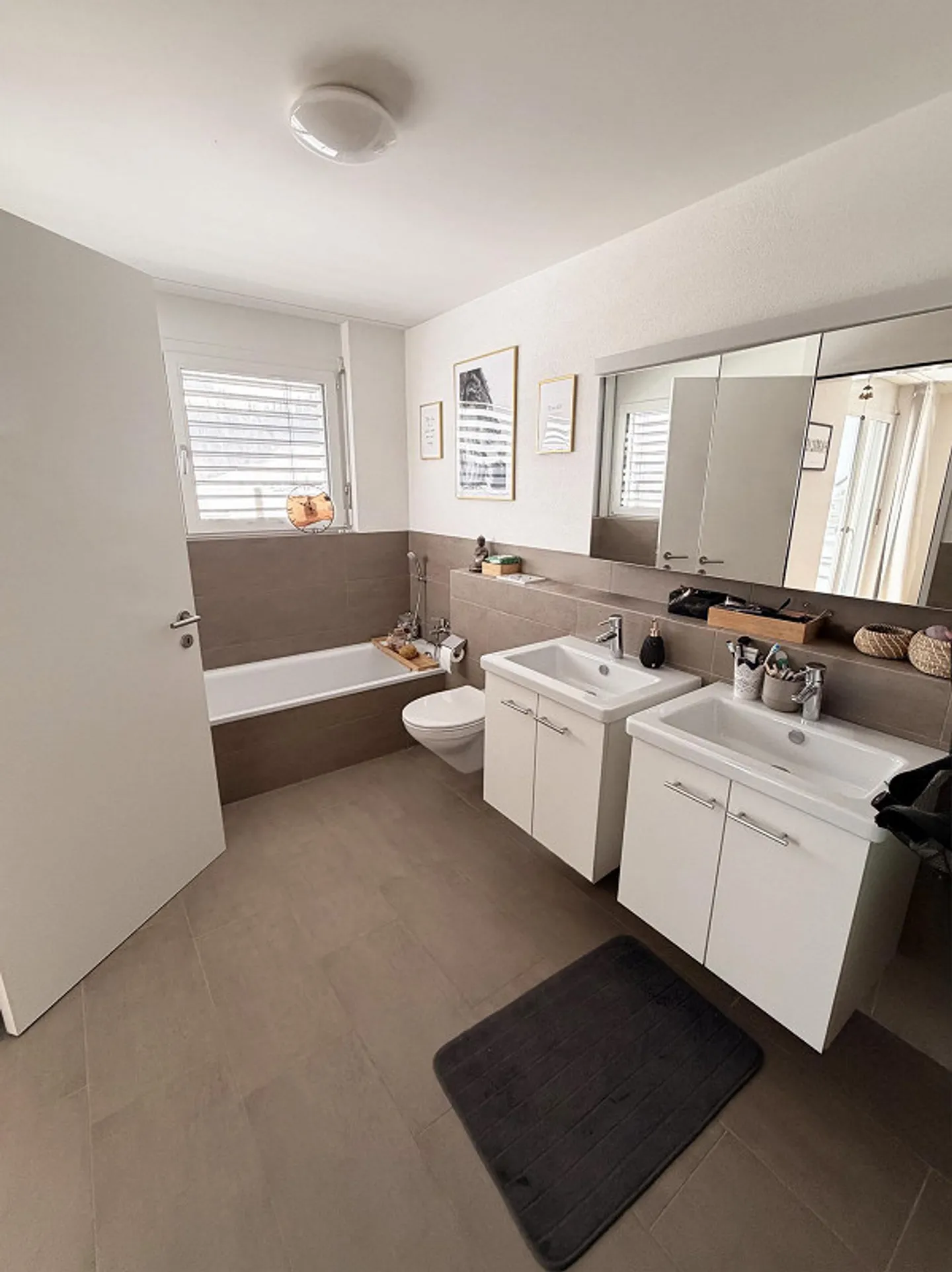 Moderne Wohnung mit grossem Balkon - Foto 8 von 8