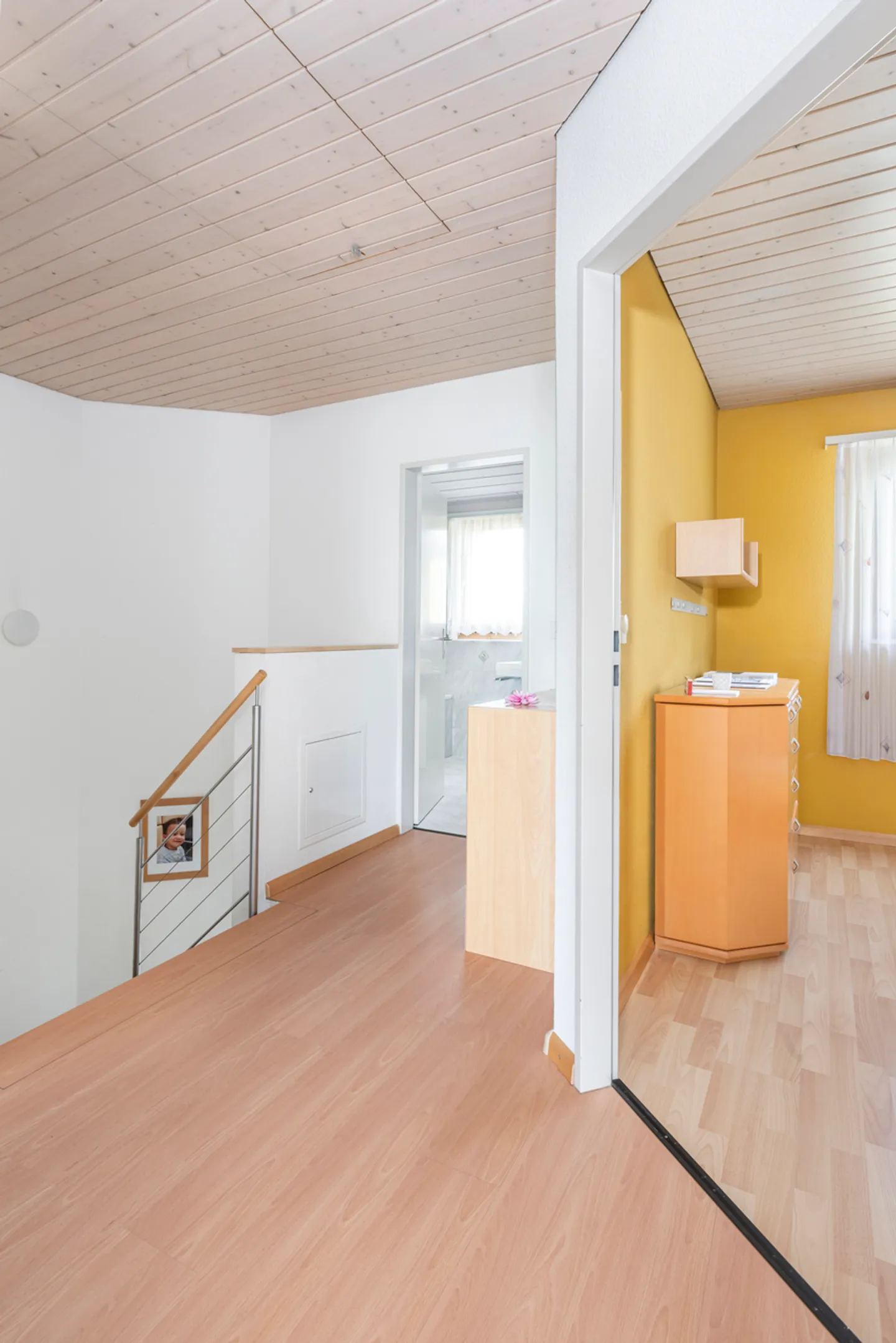 Living on the sunny side - Photo 7 of 14