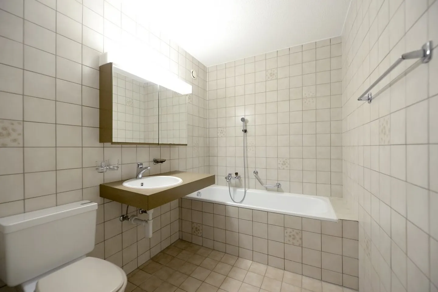 Quick! Apartment with attention to detail! - Photo 6 of 8