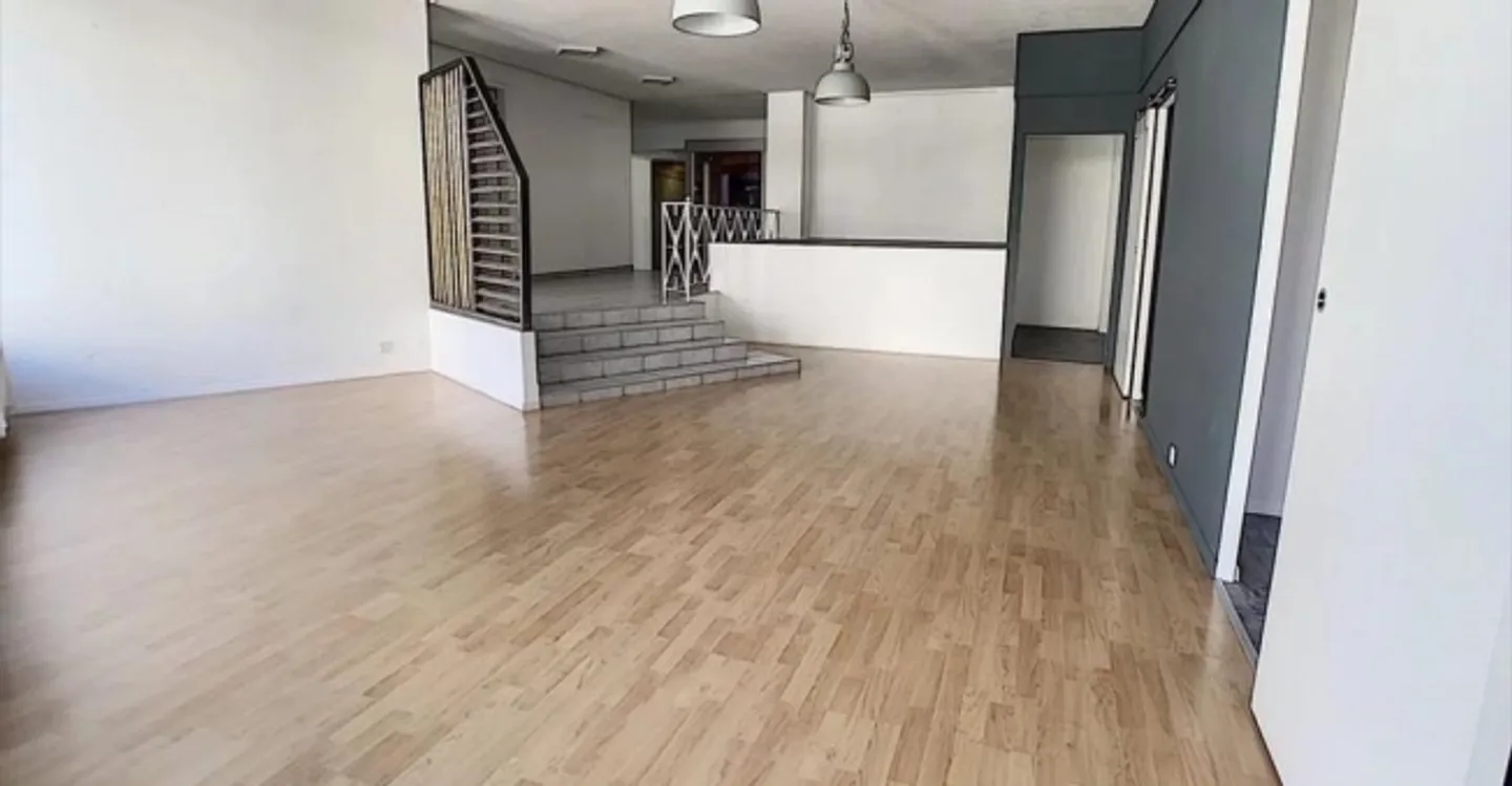 Shop for rent - Photo 2 of 11