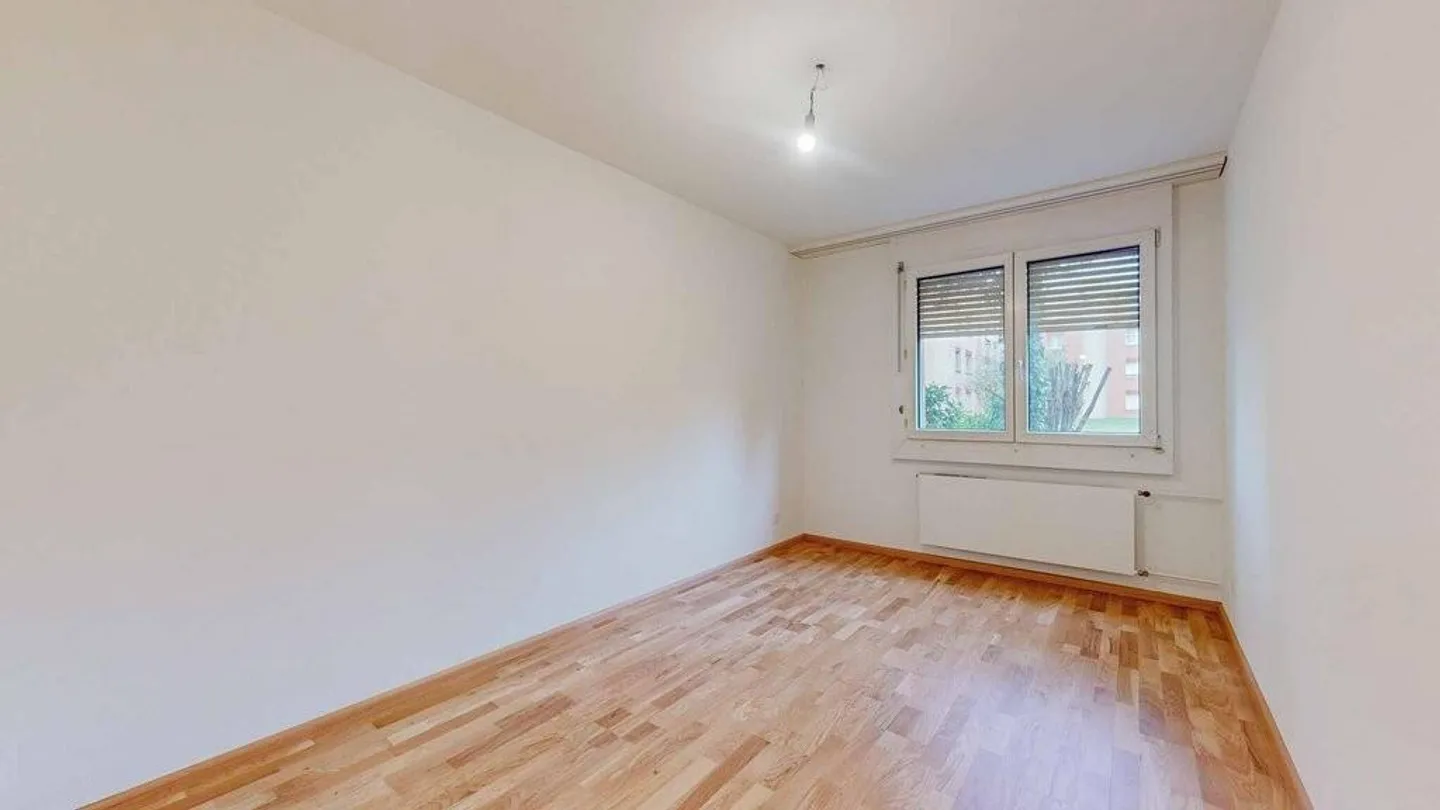 Ihr neues Zuhause erleichtert Ihnen alle Reisen - Foto 8 von 11