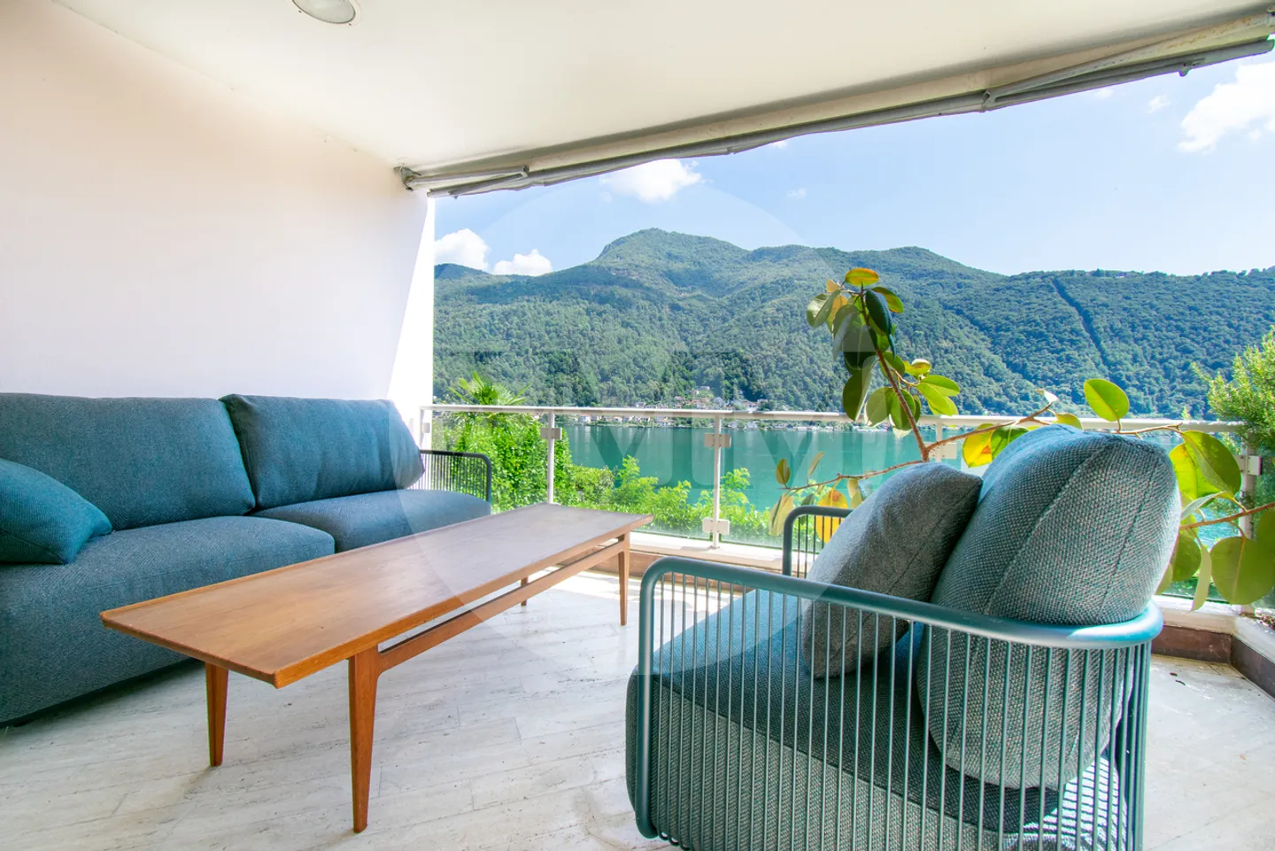 Exklusives Duplex mit spektakulärem Seeblick und Garten - Foto 1 von 19