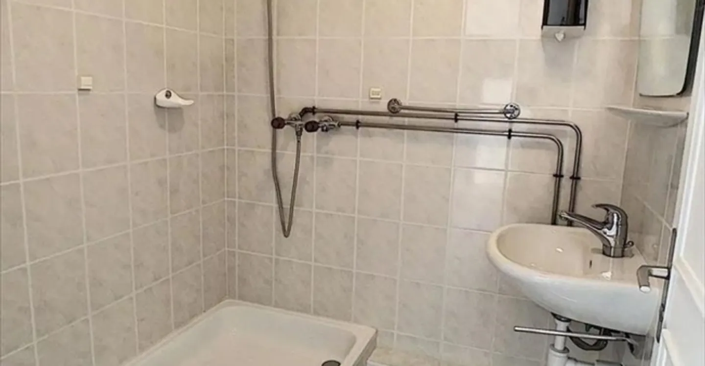 Shop for rent - Photo 5 of 11