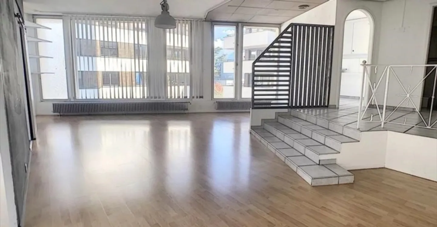 Shop for rent - Photo 7 of 11