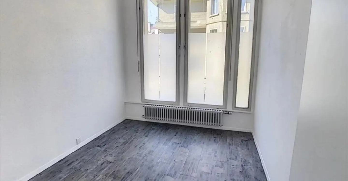 Shop for rent - Photo 8 of 11