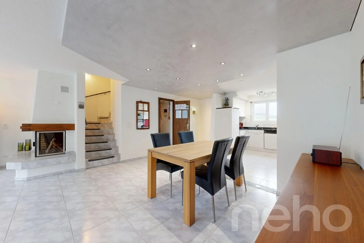 Appartement spacieux et lumineux de 5,5 pièces à Schübelbach - Photo 4 sur 12