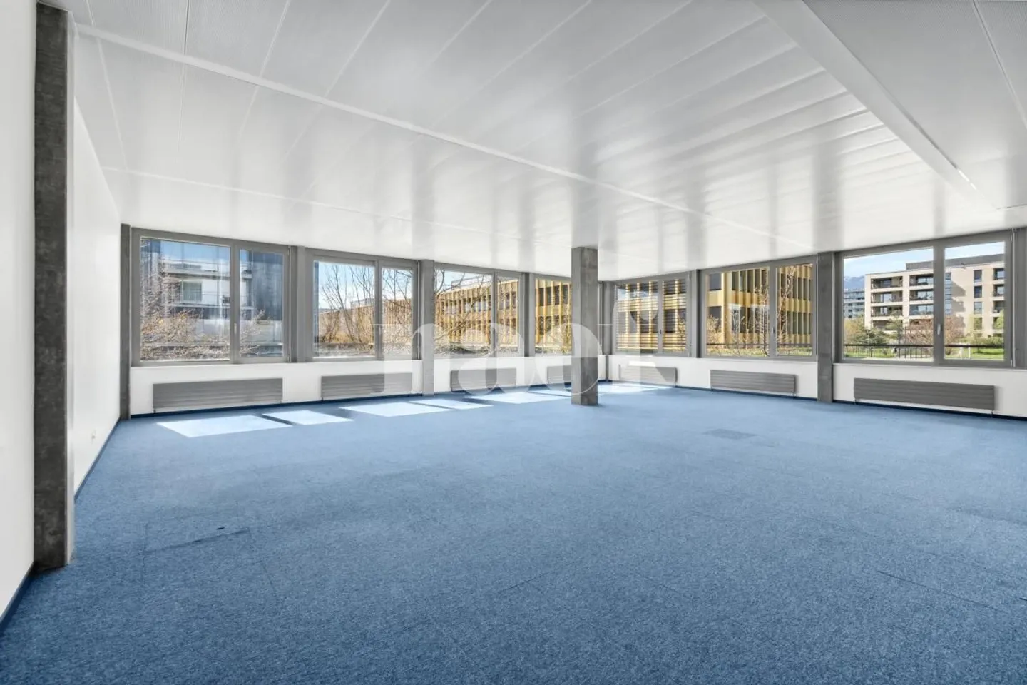 Approximately 196m2 of modular space on the 1st floor - Photo 1 of 5
