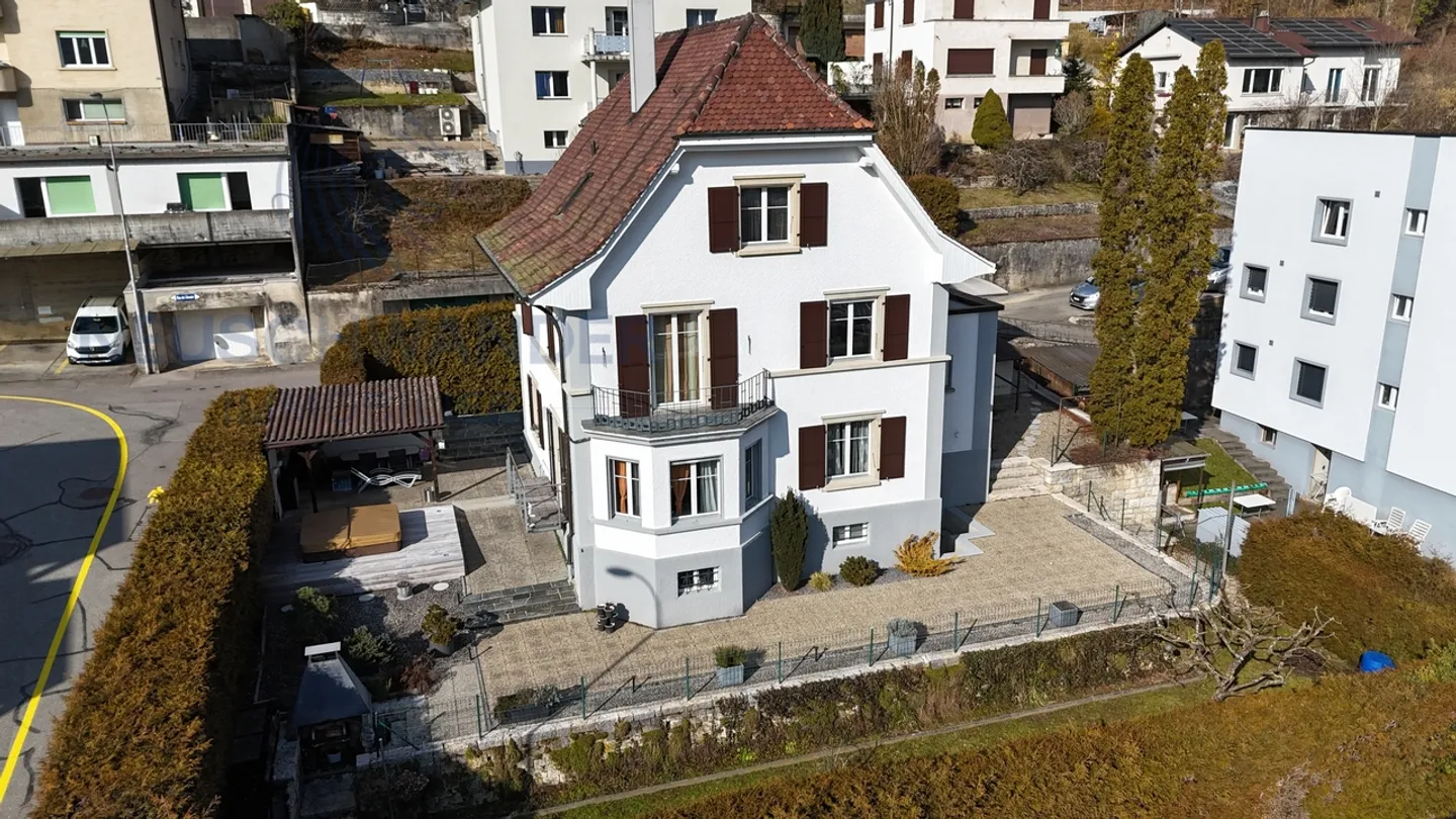 Splendida villa con una vista magnifica e posizione strategica - Foto 3 di 32