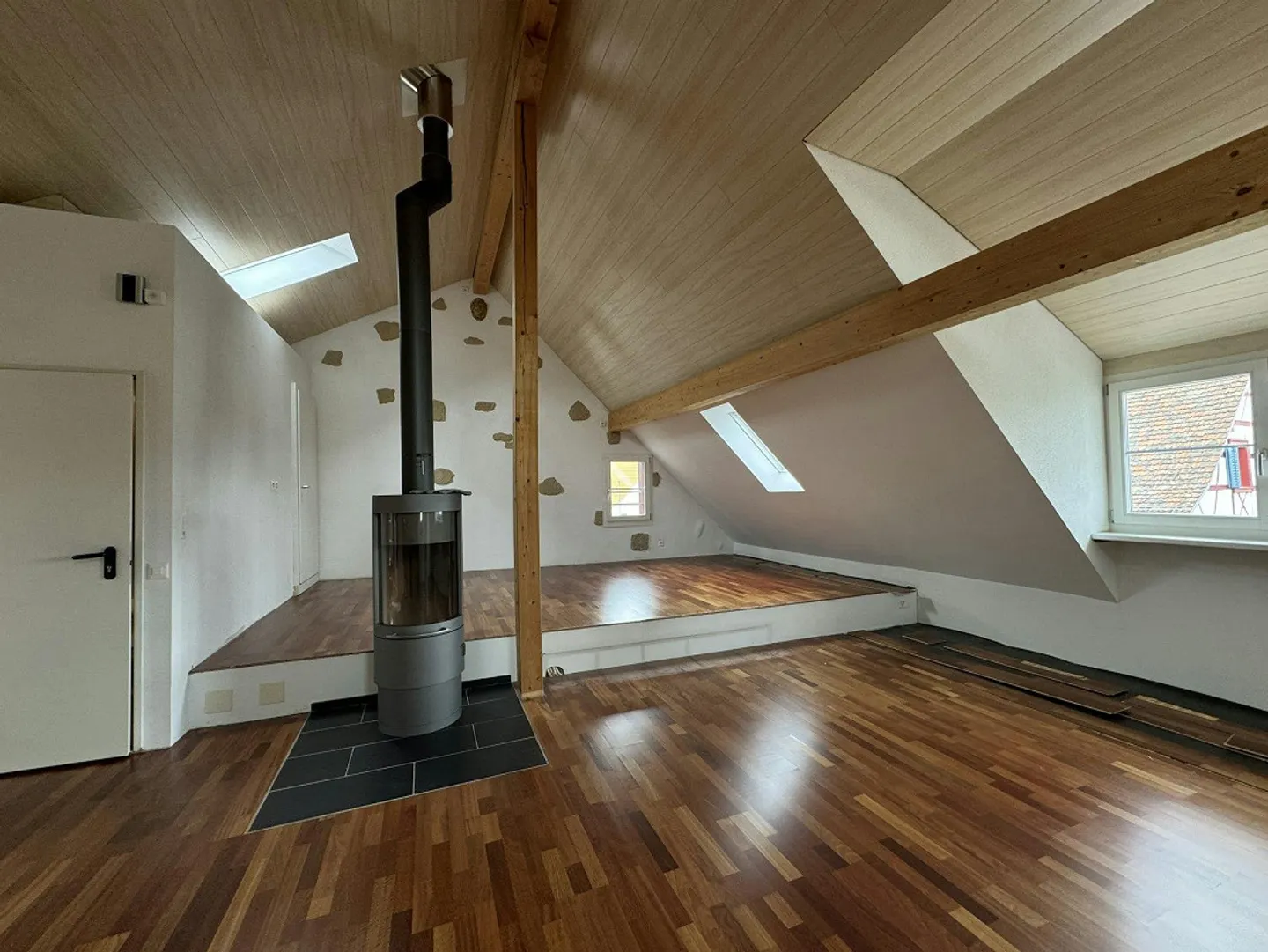 Loft élégant avec un sentiment de vie particulier à Rheinau - Photo 2 sur 9
