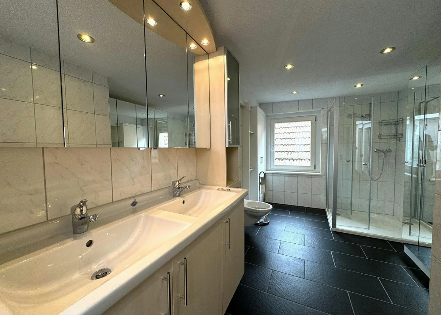 Loft élégant avec un sentiment de vie particulier à Rheinau - Photo 6 sur 9