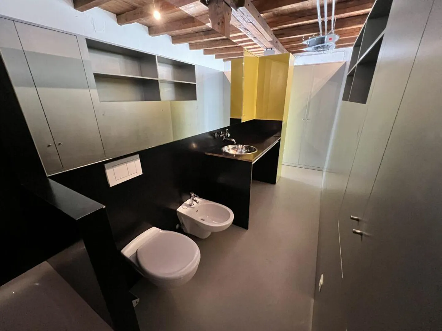 Loft Appartement Rez-de-Chaussée + Chambre - Photo 4 sur 13