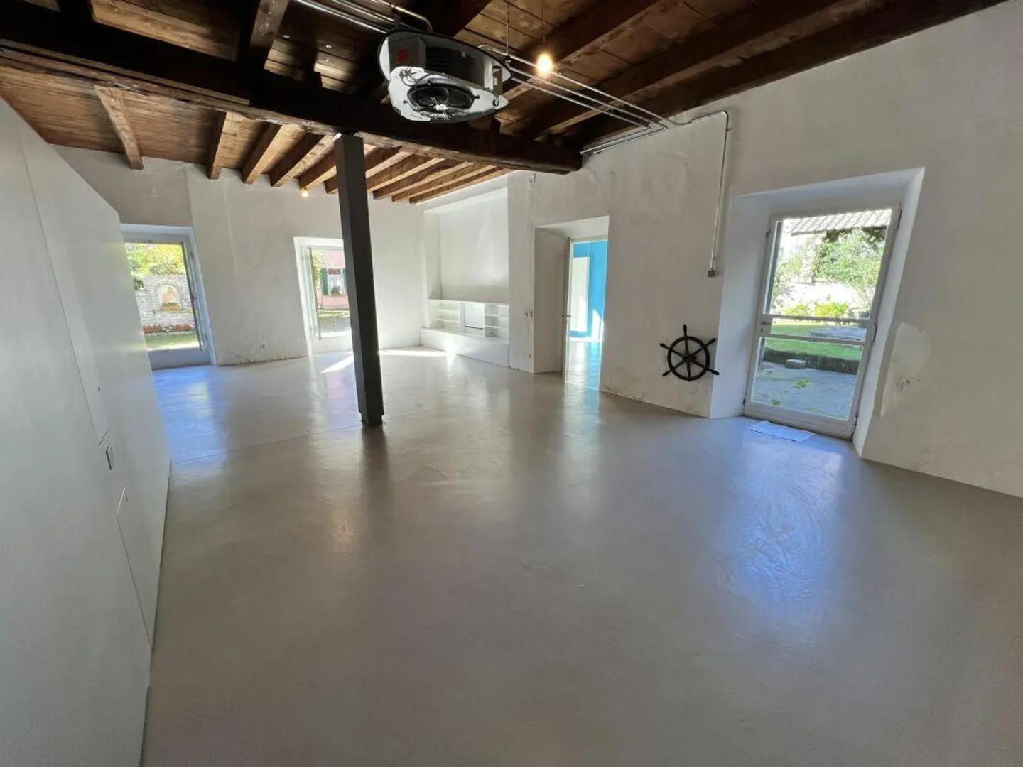 Loft Appartement Rez-de-Chaussée + Chambre - Photo 8 sur 13