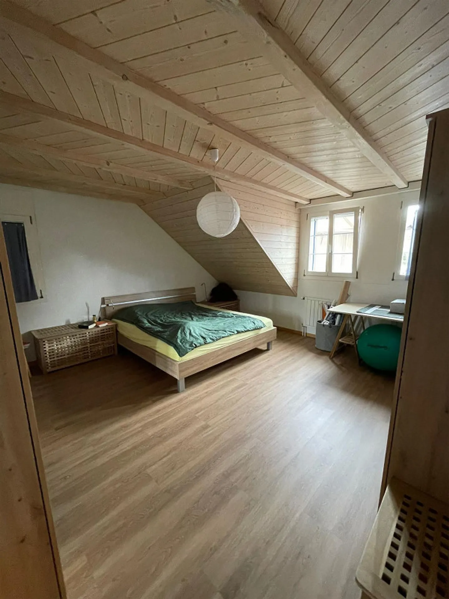 Charming 2.5-room attic apartment in a quiet location of Lieli LU - Photo 3 of 7