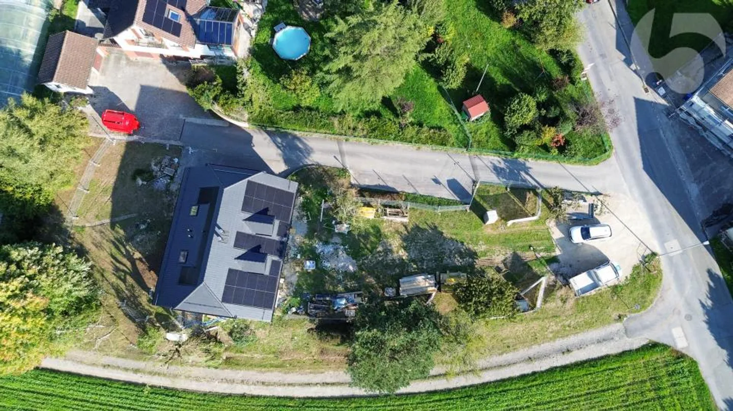 Casa unifamiliare con 1 posto auto e 2 posti esterni, oltre a una grande esposizione a sud a 5 km da Morges-Bussigny - Foto 4 di 13