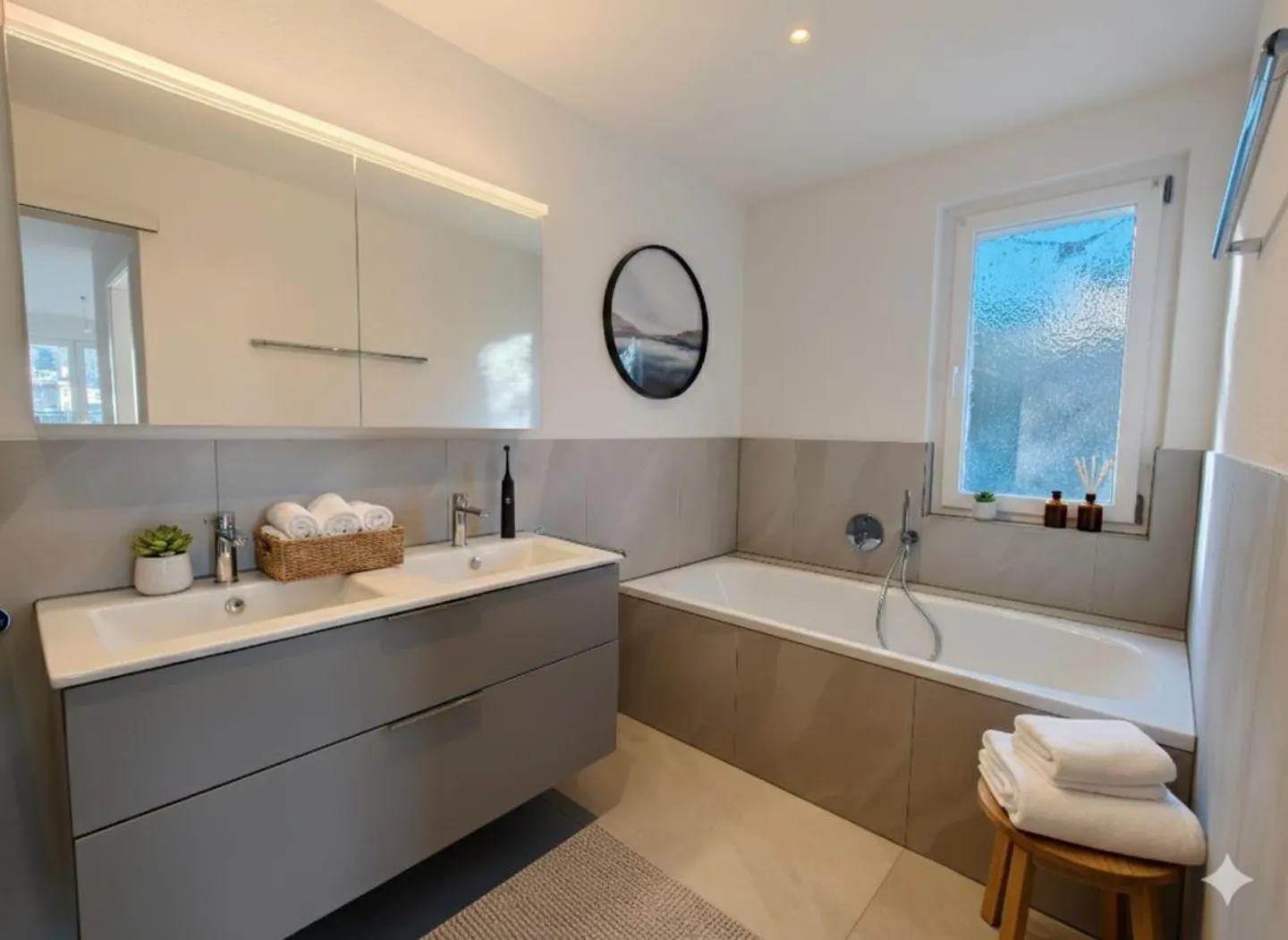 Light, Air, Luxury - Terrace Apartment Like New - Photo 11 of 19