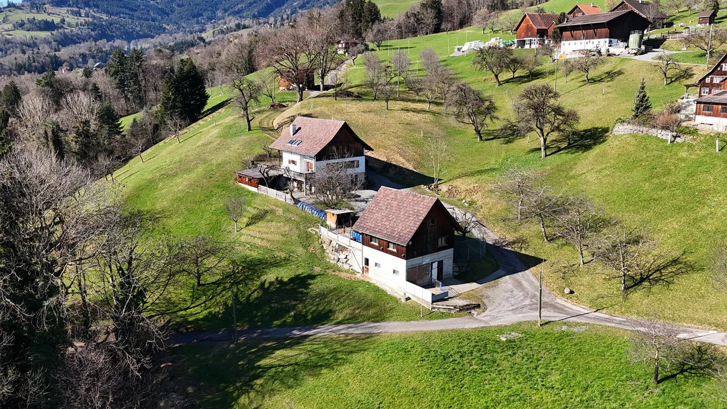 Living in the Green with Breathtaking Views - Photo 4 of 11