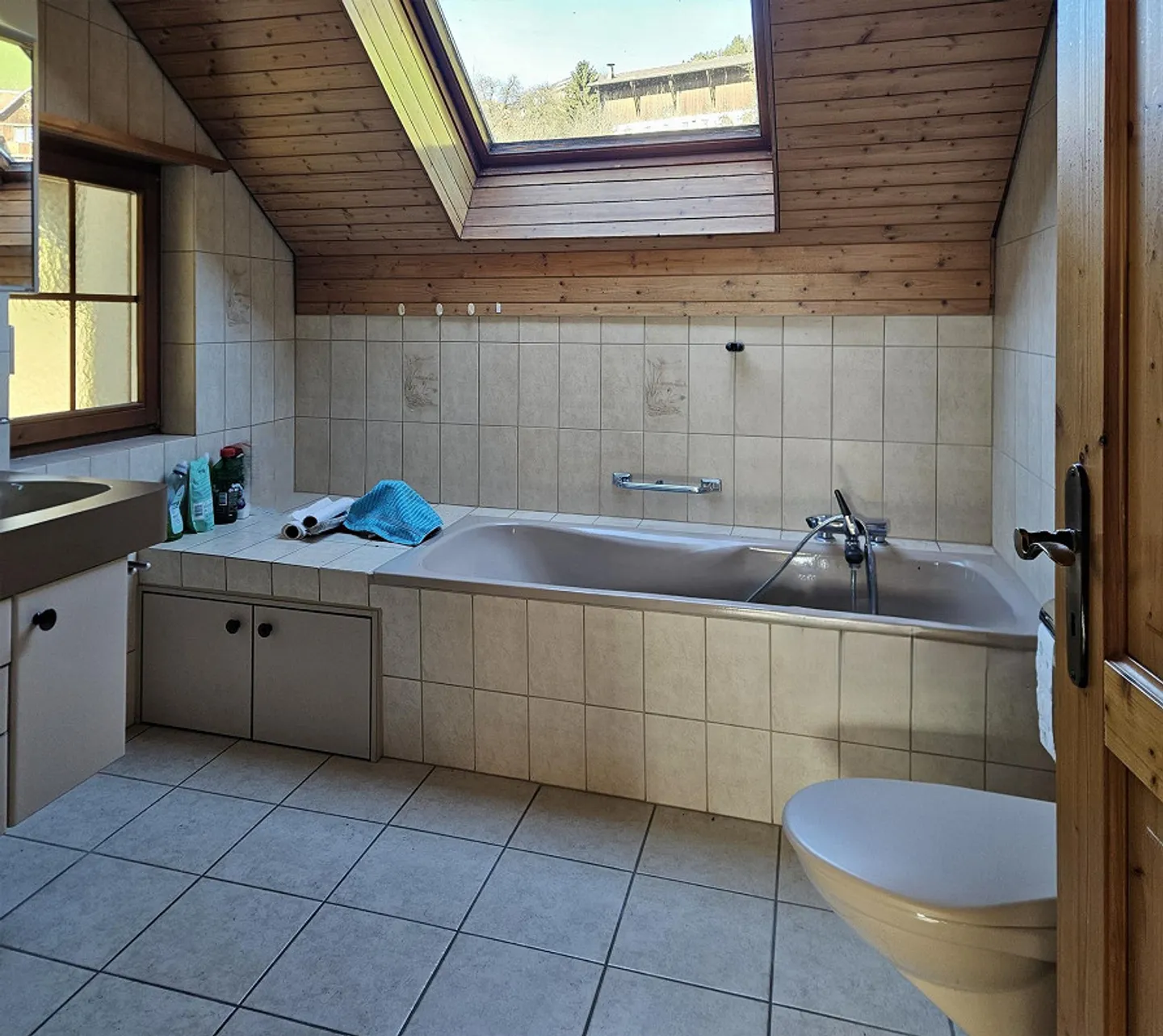 Living in the Green with Breathtaking Views - Photo 9 of 11