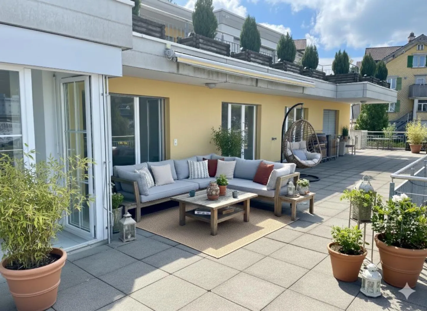 Light, Air, Luxury - Terrace Apartment Like New - Photo 13 of 19