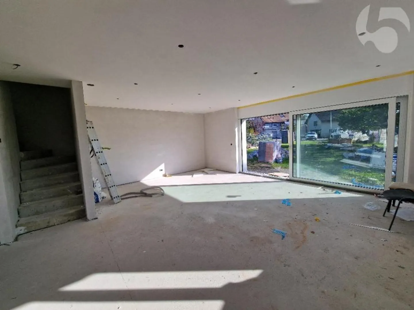 Casa unifamiliare con 1 posto auto e 2 posti esterni, oltre a una grande esposizione a sud a 5 km da Morges-Bussigny - Foto 8 di 13