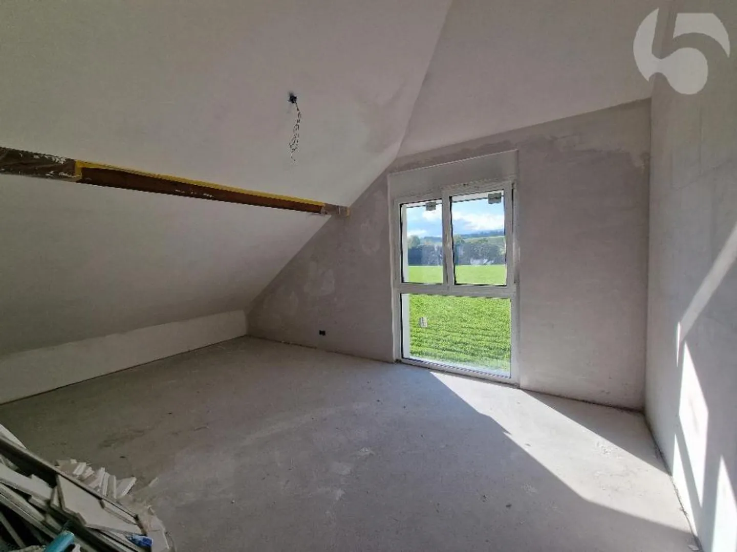 Casa unifamiliare con 1 posto auto e 2 posti esterni, oltre a una grande esposizione a sud a 5 km da Morges-Bussigny - Foto 11 di 13