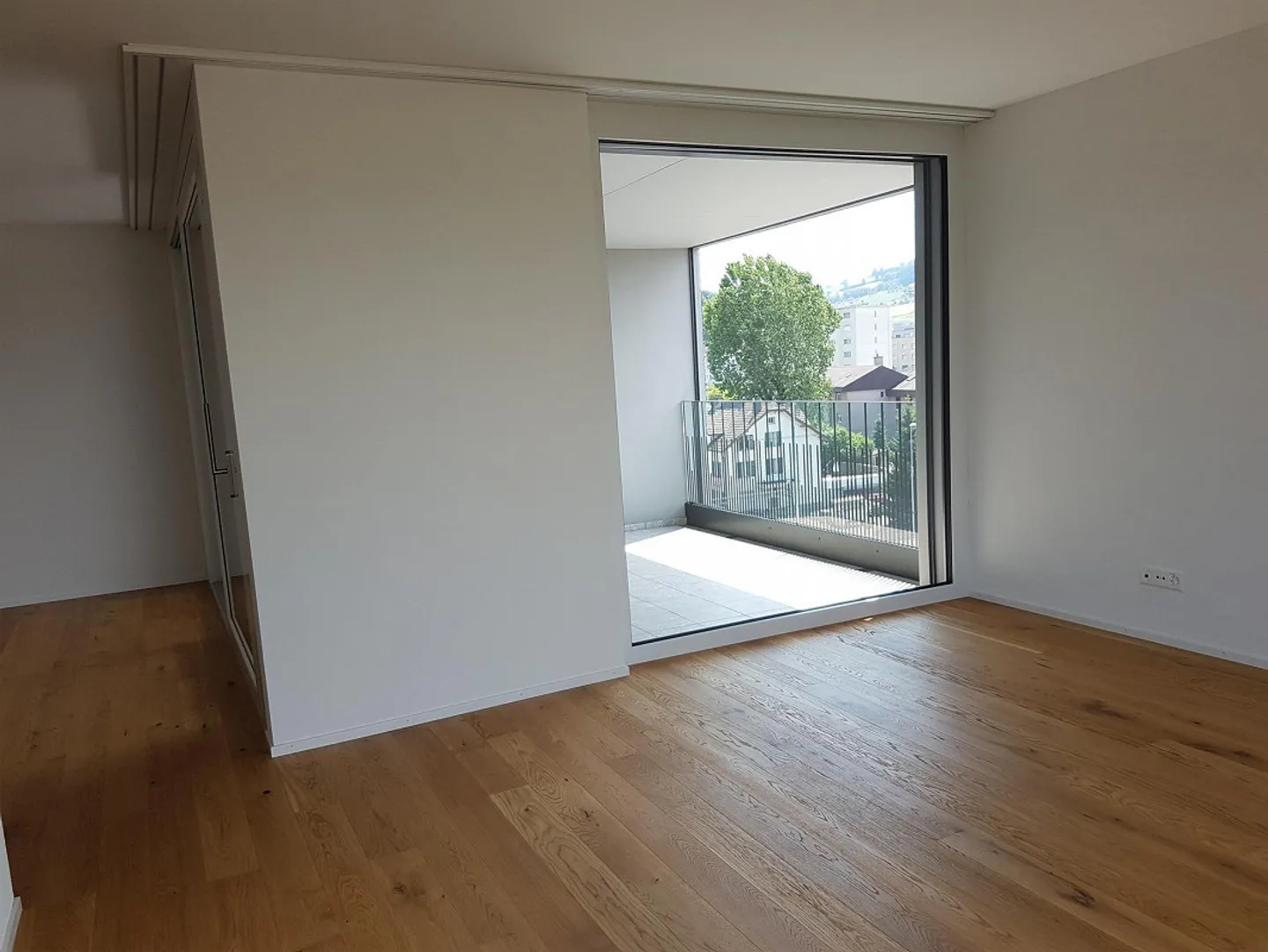 Moderne 3.5 Zimmer Wohnung - Foto 8 von 14