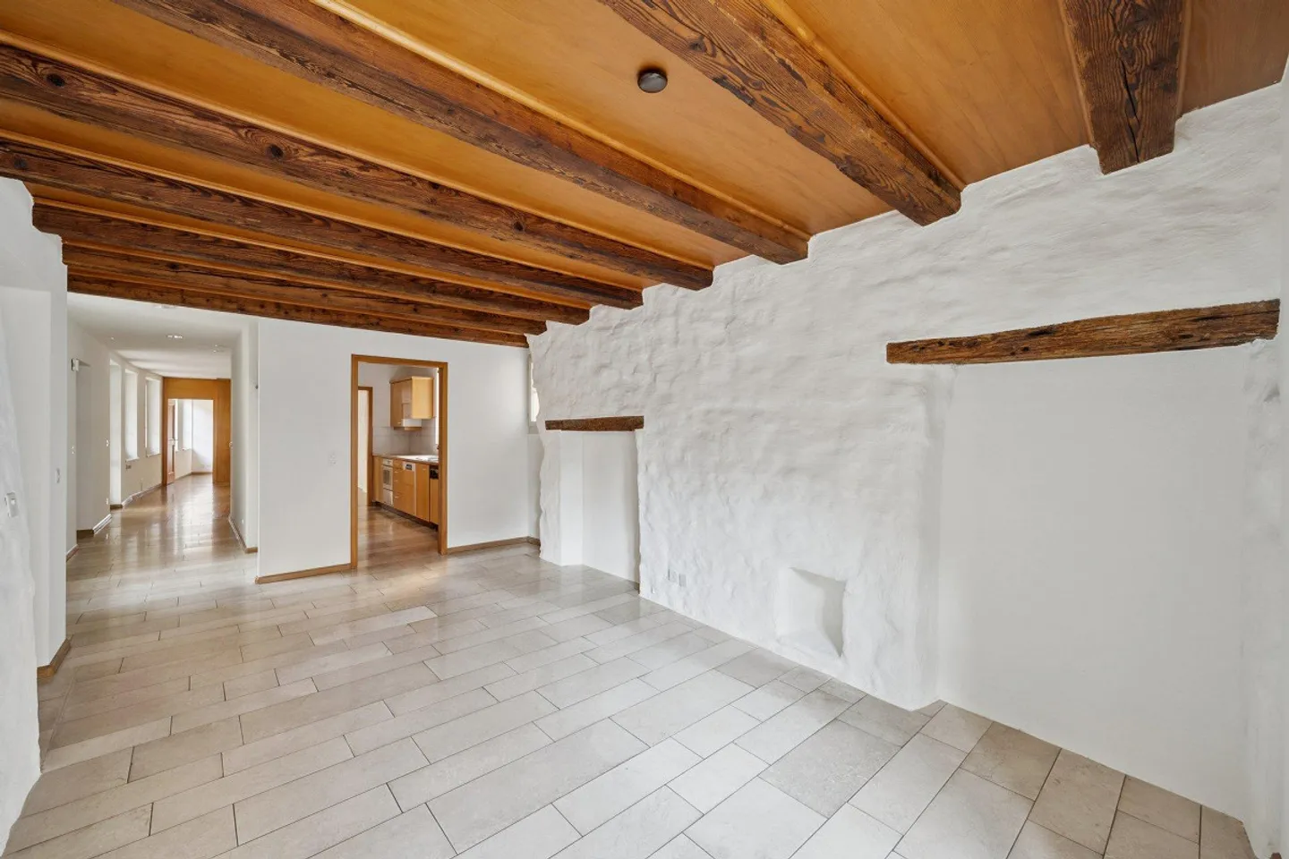 Spacious 4-room apartment with winter garden in Basel - Photo 7 of 11