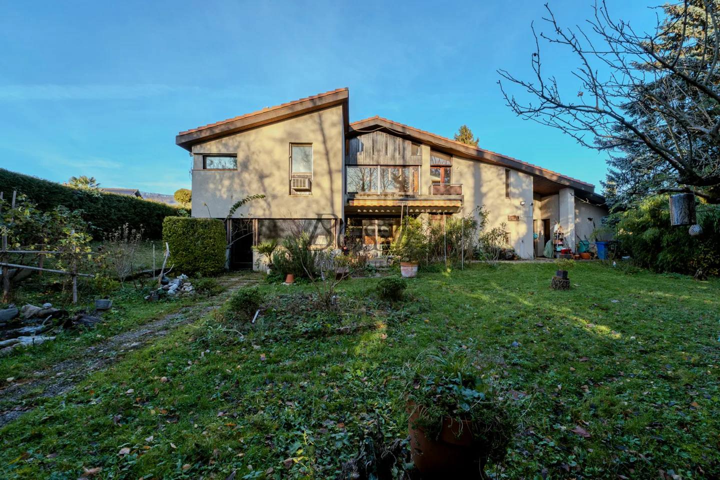 Maison d’architecte, jardin piscinable, 15 min à pied gare et centre - Photo 1 sur 12
