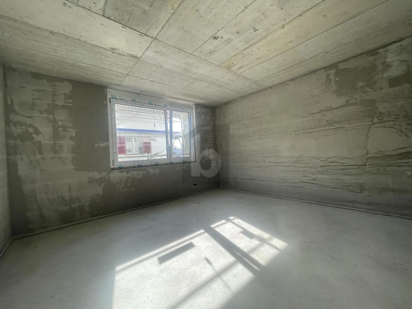 NOUVEAU BÂTIMENT AVEC VUE - Photo 4 sur 6