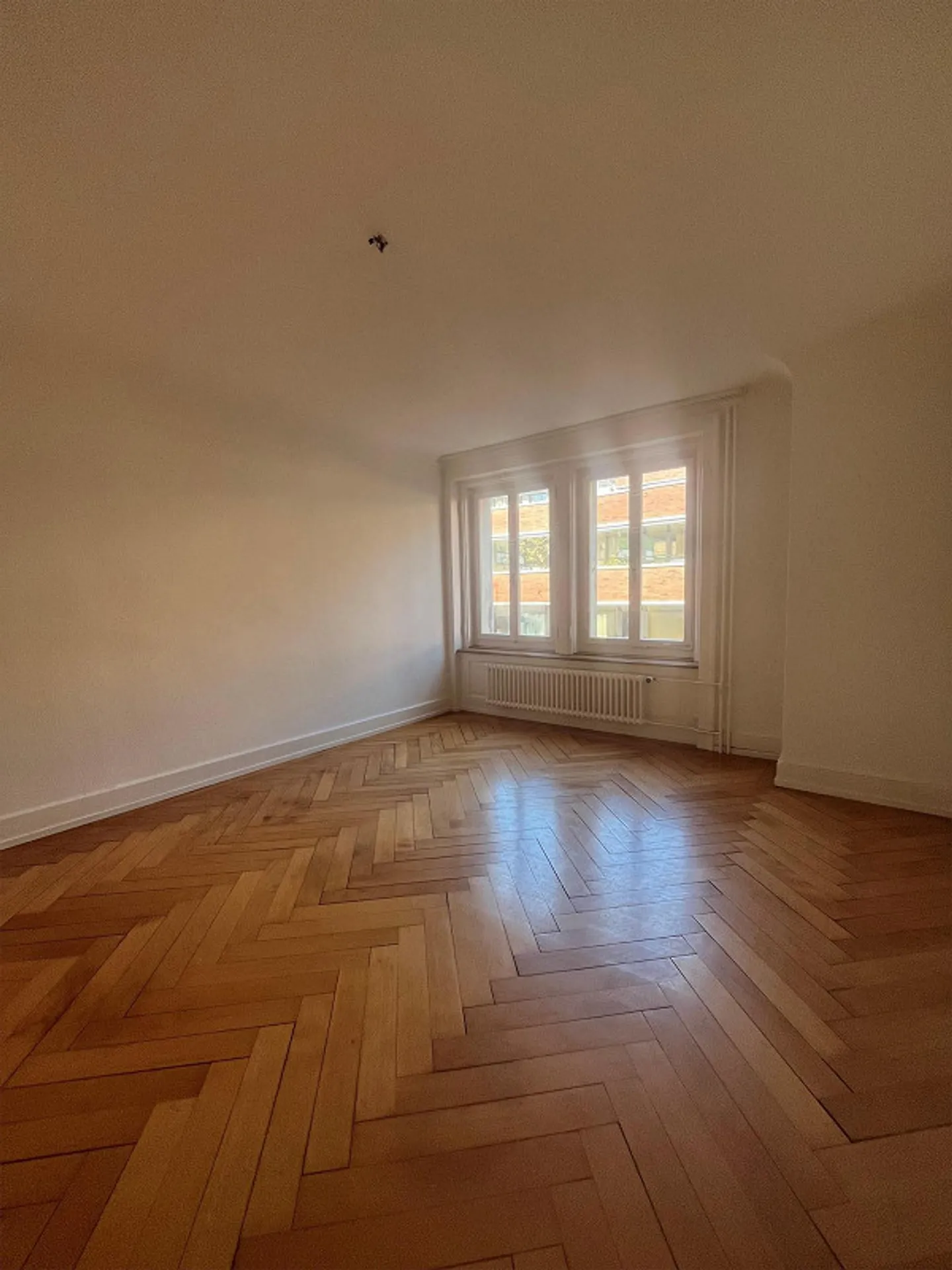 Temporary Old Building Apartment in Lucerne - Photo 6 of 9