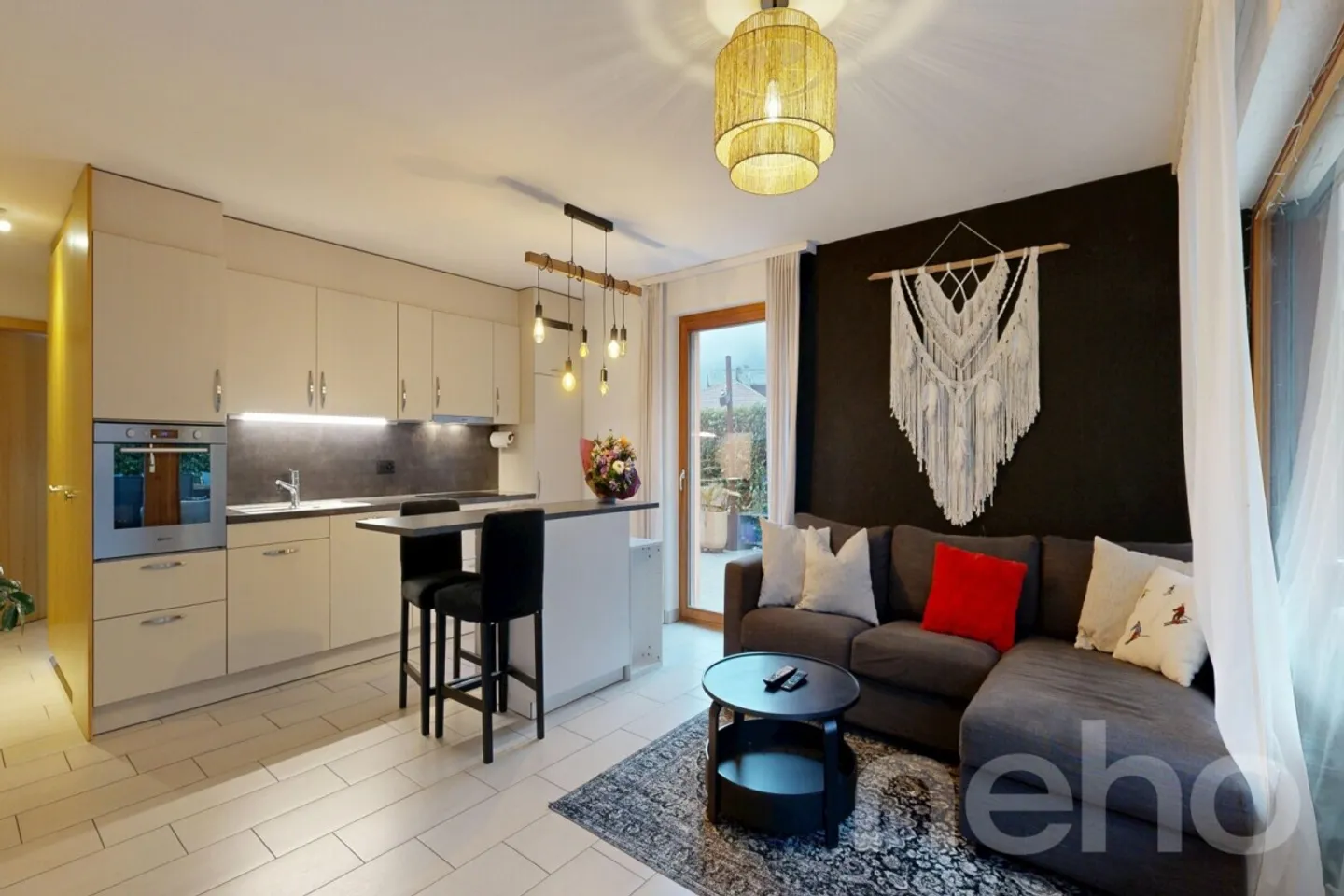 Appartement Charmant avec Grande Terrasse - Photo 1 sur 12