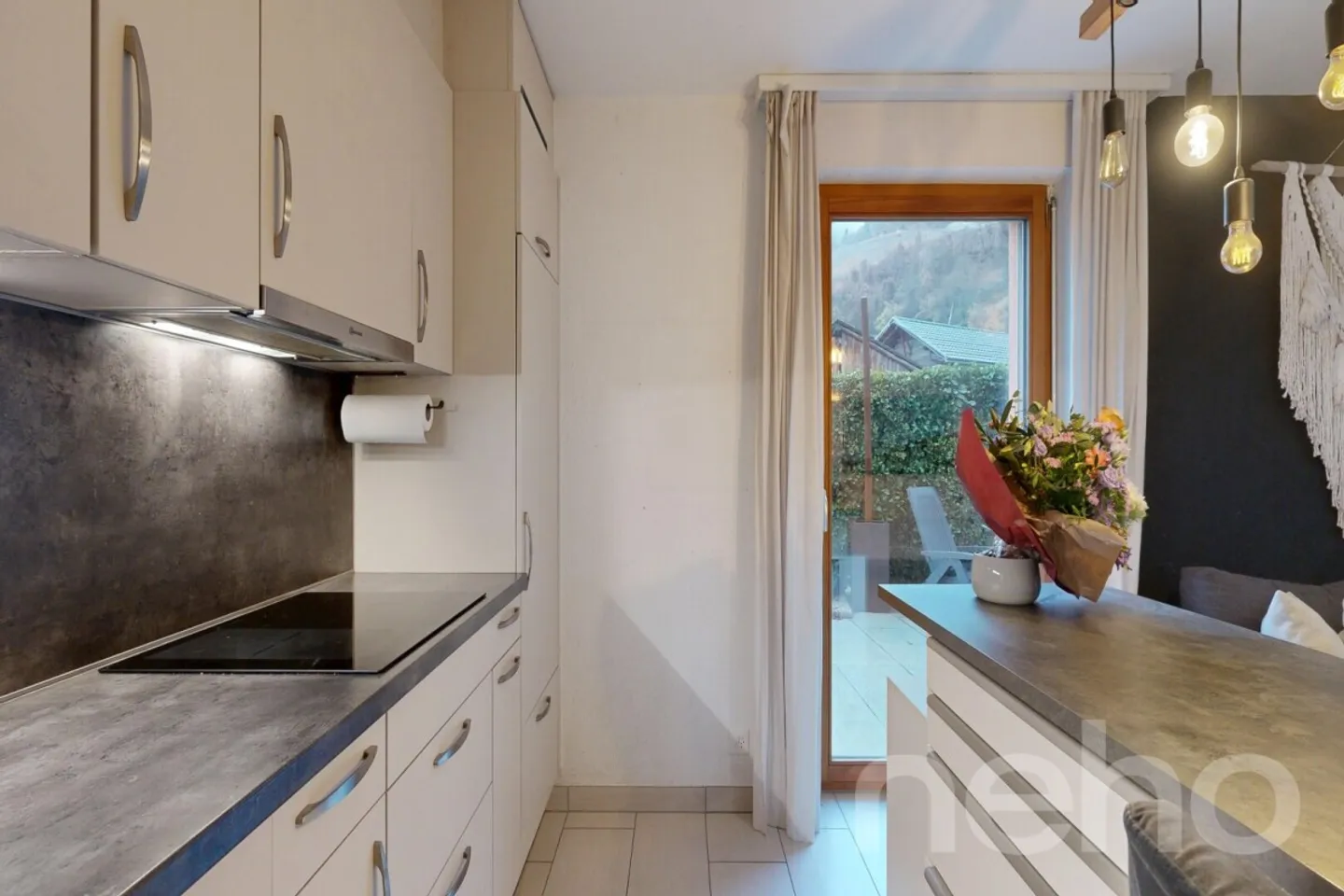 Appartement Charmant avec Grande Terrasse - Photo 4 sur 12