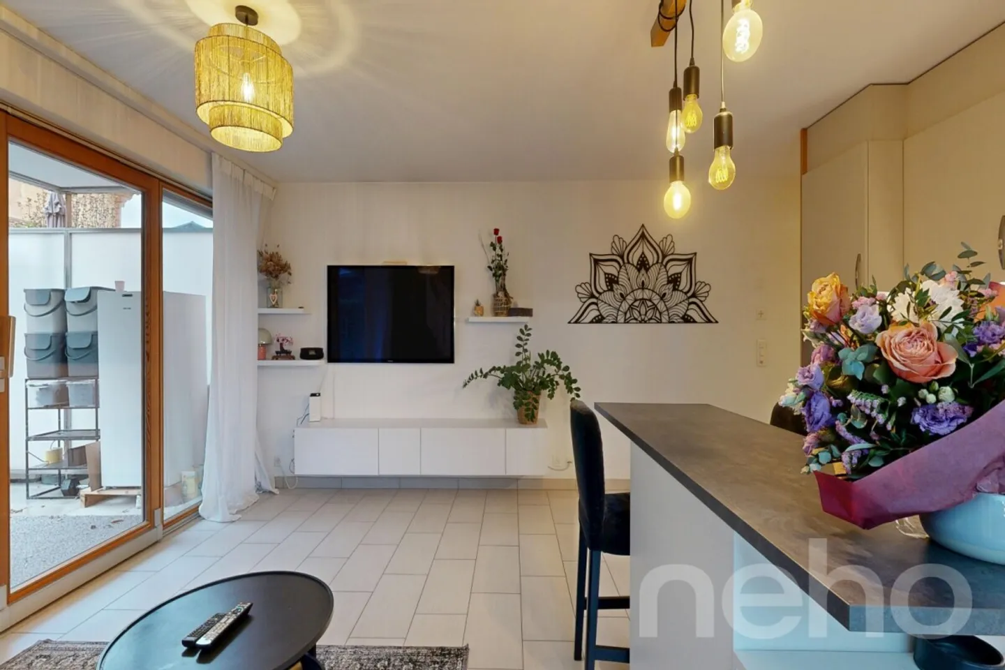 Appartement Charmant avec Grande Terrasse - Photo 5 sur 12