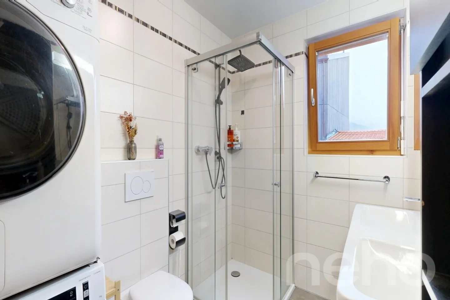 Appartement Charmant avec Grande Terrasse - Photo 11 sur 12