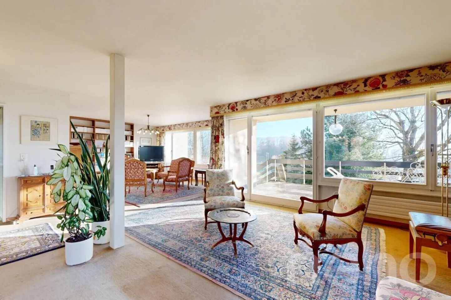 Familienhaus mit Blick auf die Préalpen in Villars-sur-Glâne - Foto 3 von 12