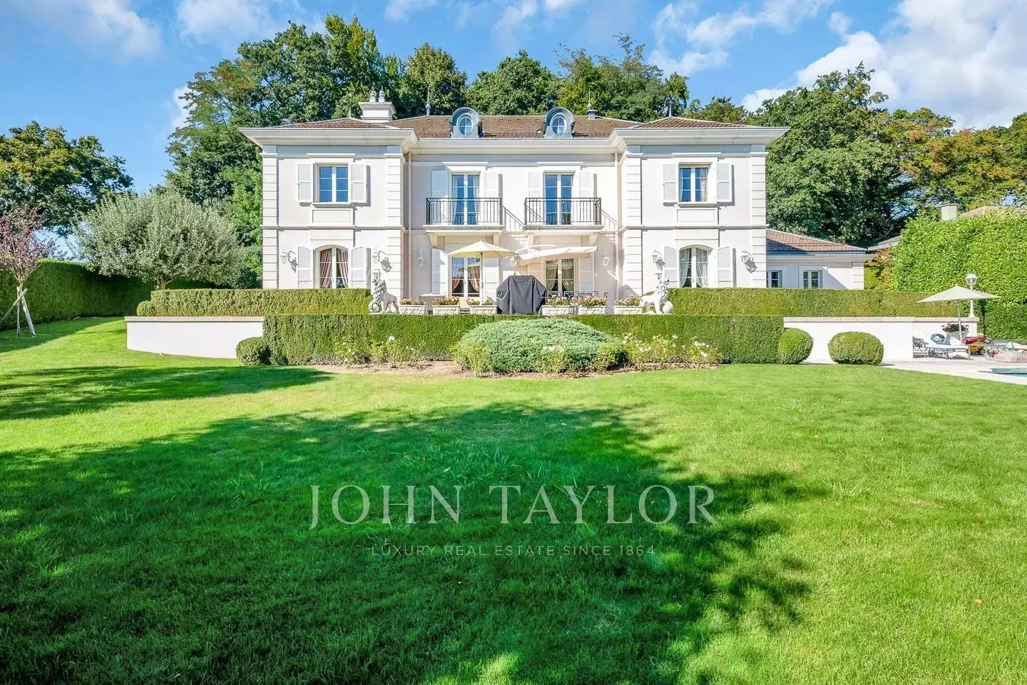 Sumptuous Property in Pully-La-Rosiaz - Photo 1 of 9