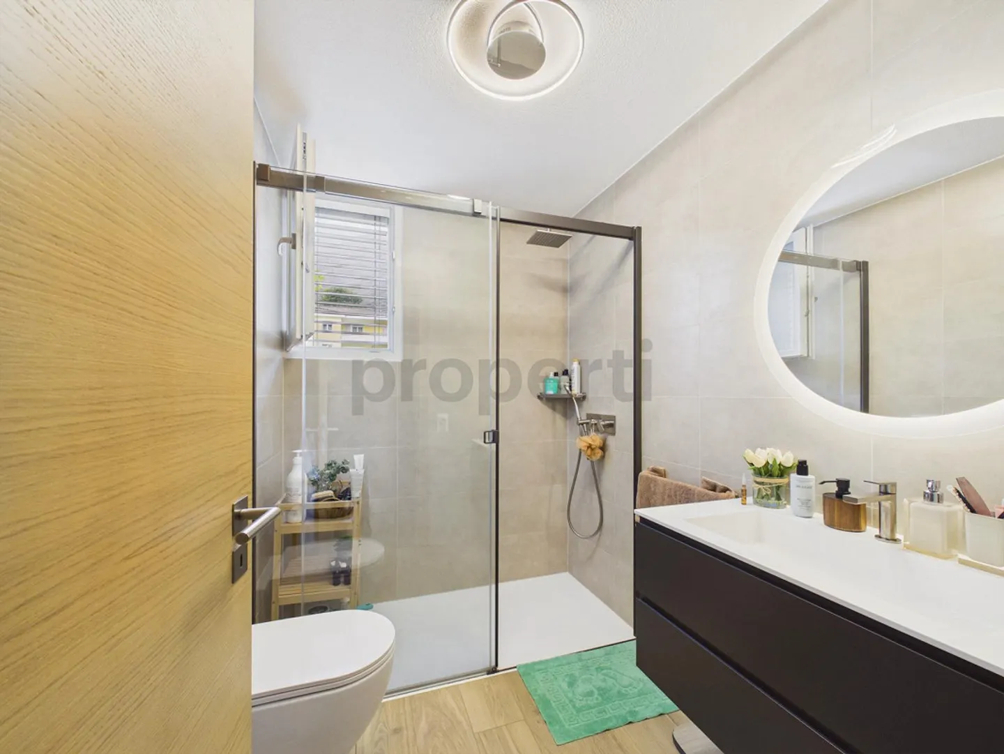 Privatgarten von 122 m², große überdachte Terrasse & Südausrichtung! - Foto 7 von 13