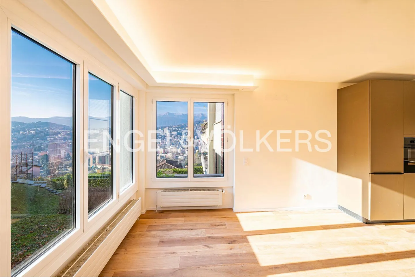 Bright 3.5-room apartment in a preferred residential area - Photo 3 of 12