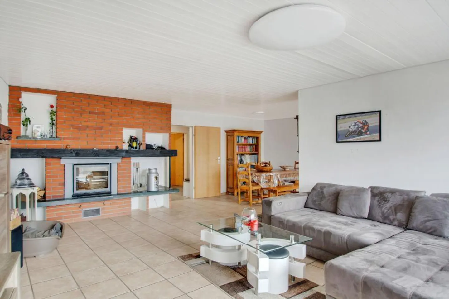 Magnifique appartement en penthouse de 5,5 pièces avec grande terrasse et vue imprenable ! - Photo 6 sur 13