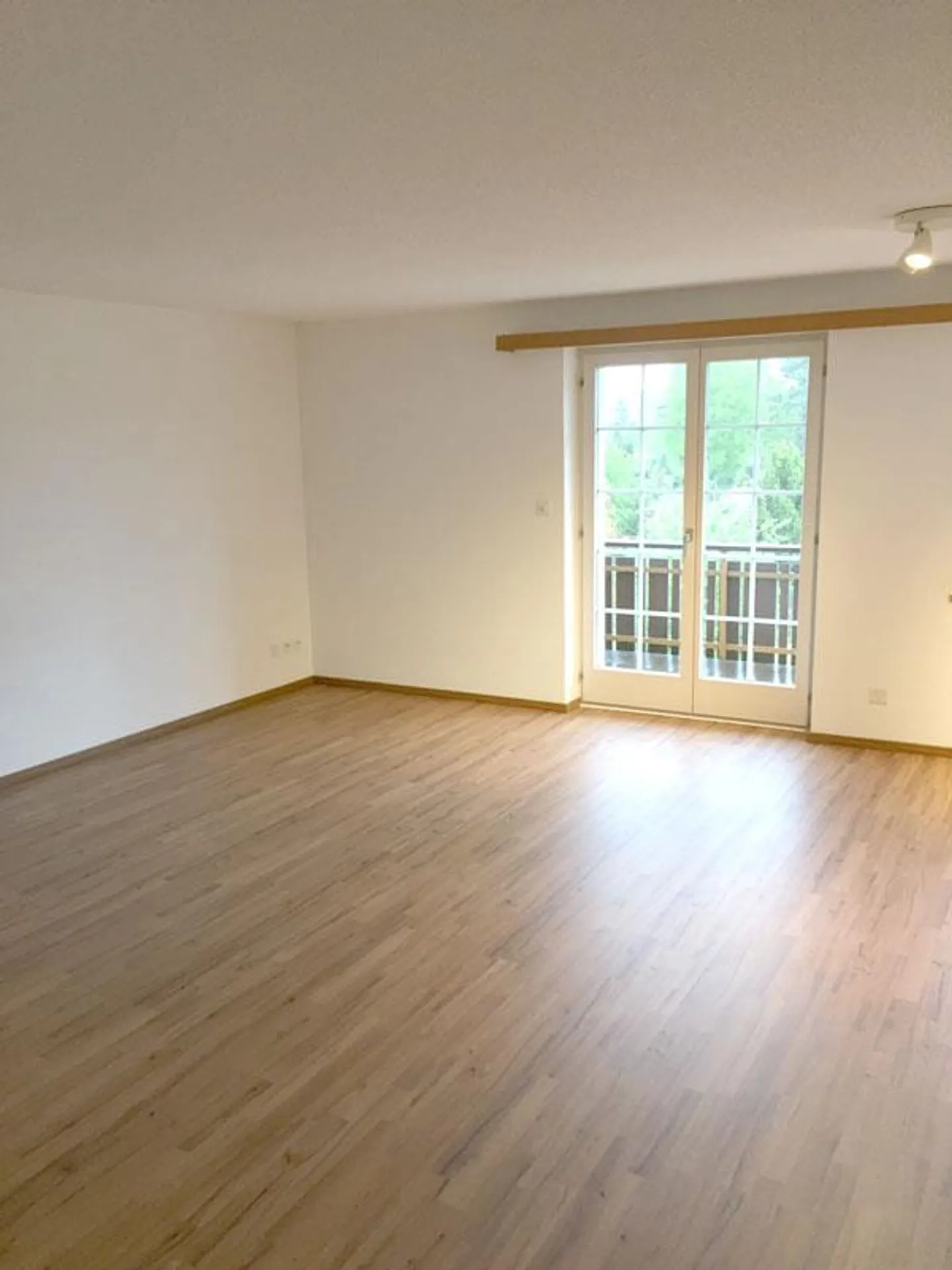 2 1/2 Room Apartment in the Village Center of Mörschwil - Photo 3 of 5